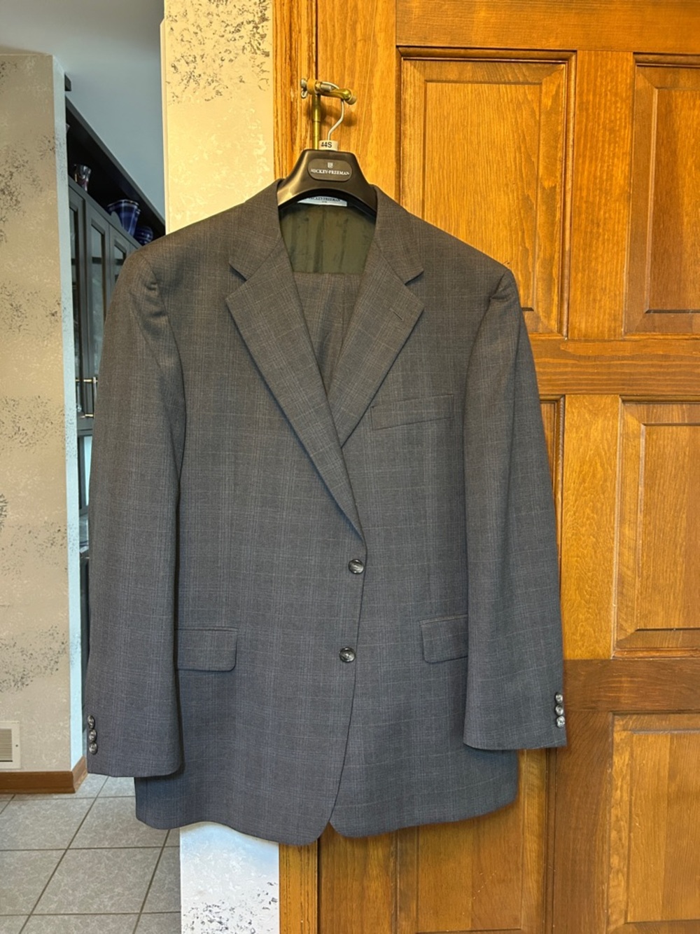 Hickey Freeman Men’s Wool Suit